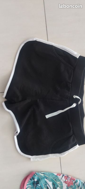 Lot 4 shorts (image 4)