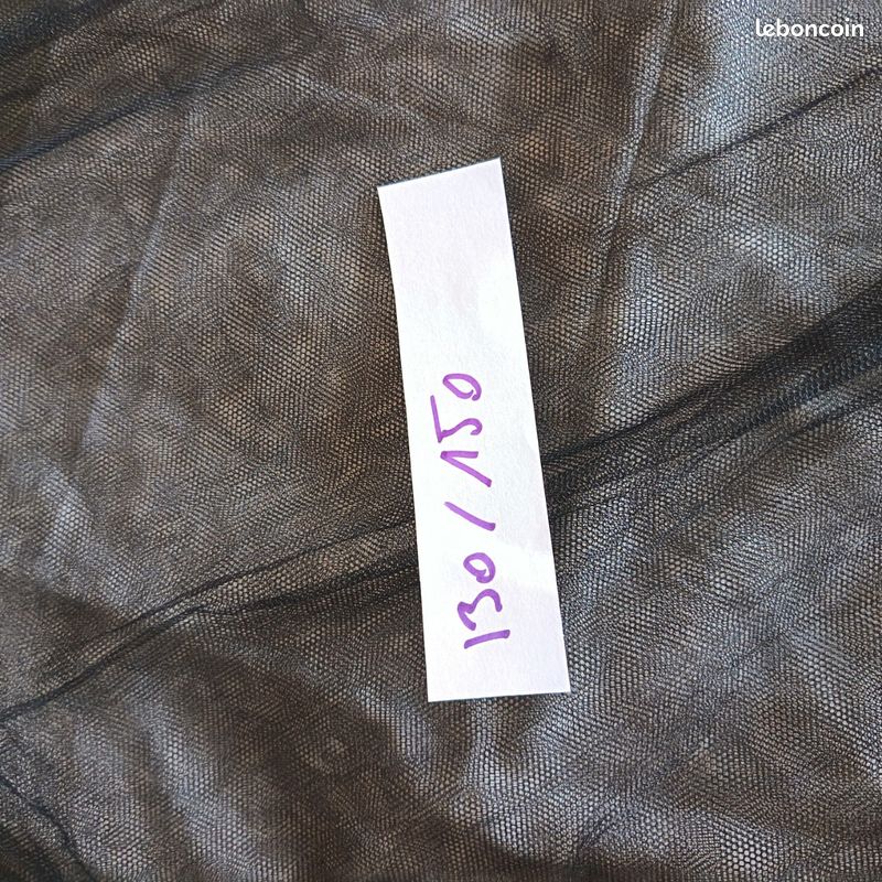 Coupon De Tissu Noir Extensible Maille à Trous - Dimensions 140 X 135 Cm - Élastique Dans Les Deux Sens - Pour Vêtements