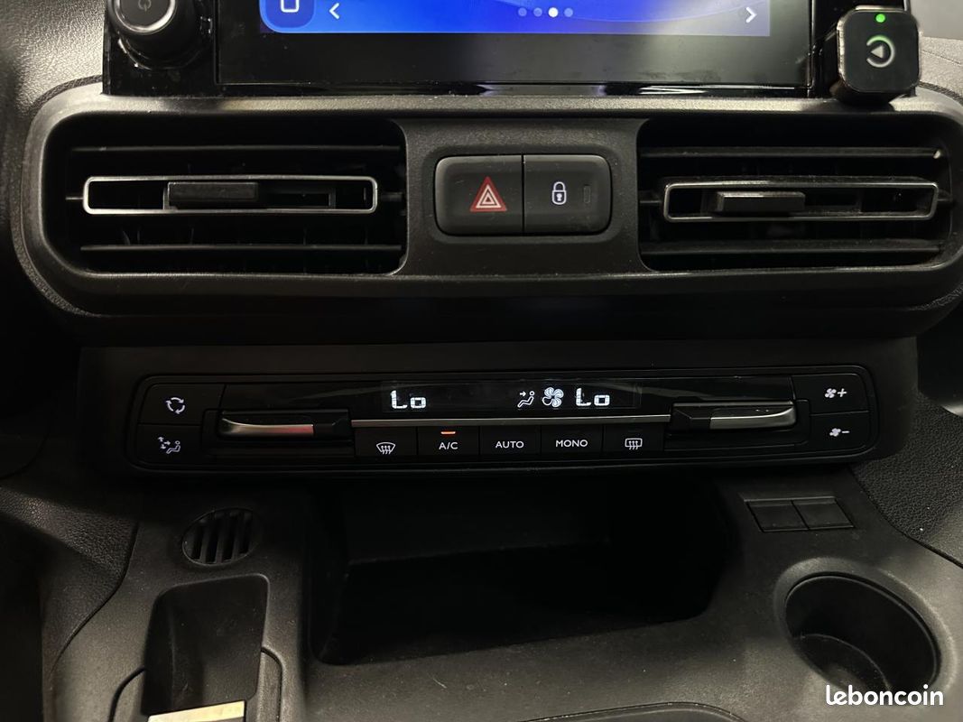 CITROEN BERLINGO III 1.5 BlueHDi 130 CH / COMBI M Shine PHASE 1 (image 20)