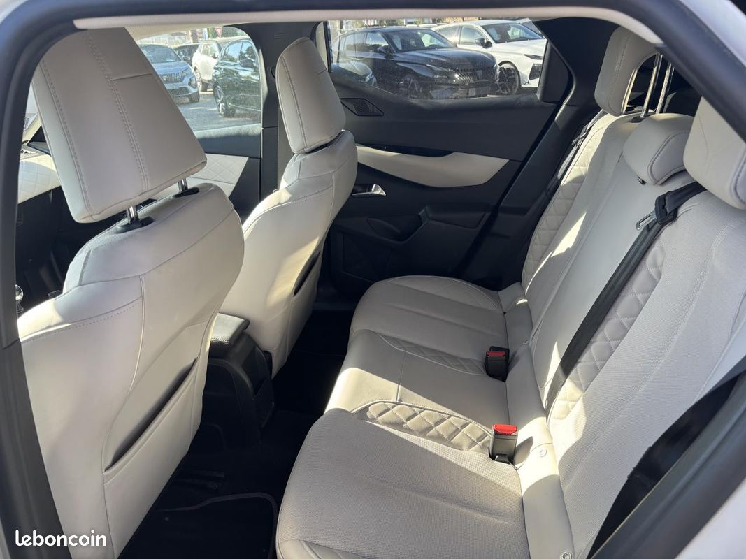 DS DS 3 DS3 Crossback 1.2i PureTech 12V - 100 So Chic (image 8)