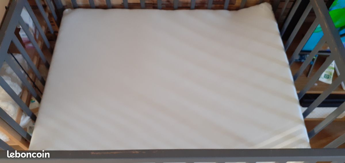 Matelas fond de parc et housses (image 1)