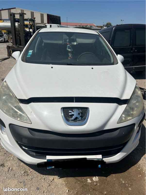 Toute pièce Peugeot 308 (image 1)