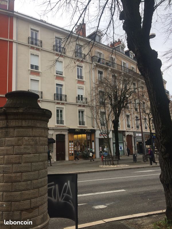 Appartement 1 pièce 38 m² · à Grenoble · 38 m² · 665 €