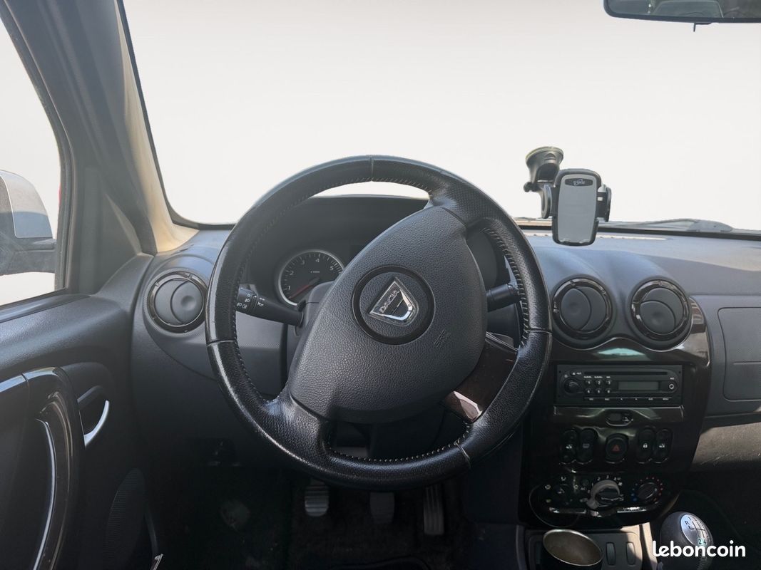 DACIA DUSTER 1.5 dCi 110 4x2 Lauréate (image 11)