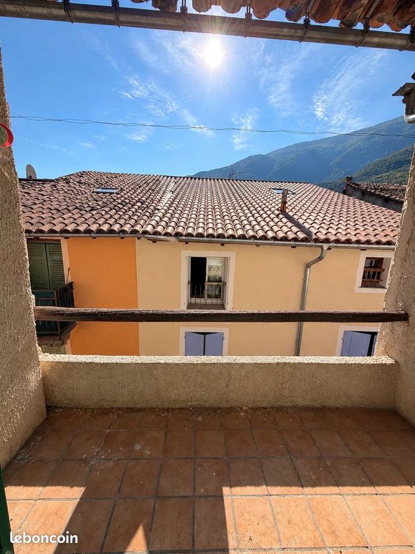 Appartement 1 pièce 27 m² · à Puget-Théniers · 27 m² · 29 500 €