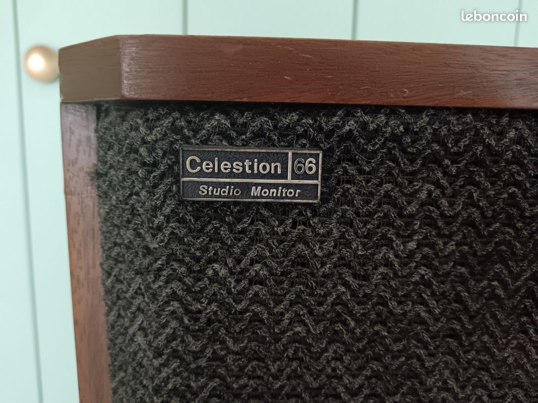 Lot d'enceintes DITTON Célestion 66 de 1976. Avec ampli Pionneer A-616 MarkII, un lecteur CD Pionneer PD6030, un ampli tuner radio Sansui T-700L, et un double lecteur cassette Kenwood KXf-w6010 (image 3)