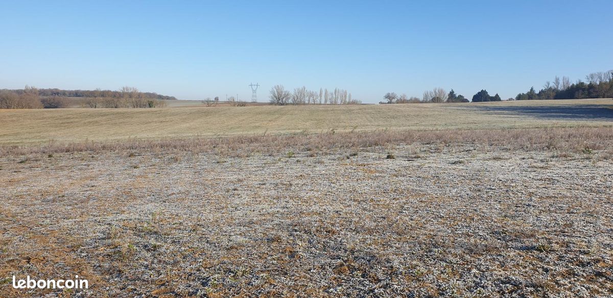 Terrain 1 087 m² L Isle Jourdain · à L'Isle-Jourdain · 120 000 €
