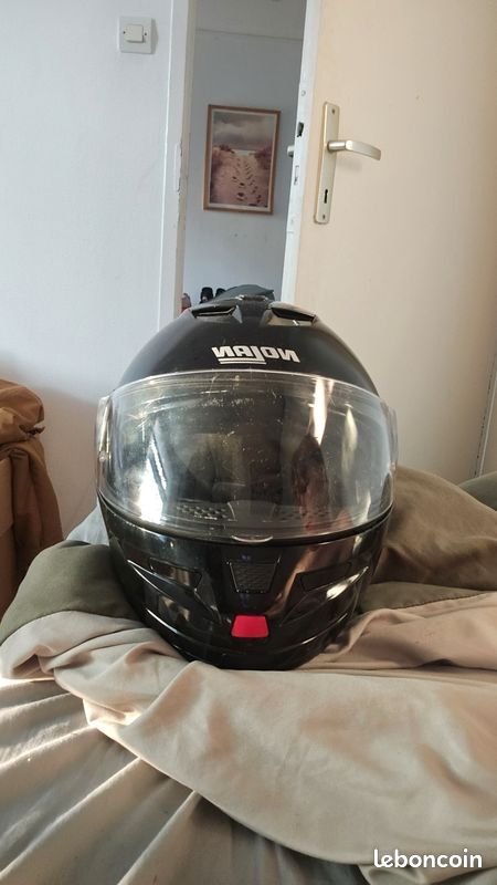 Casque Nolan avec Visière Solaire Intégrée - Taille S/M (image 1)