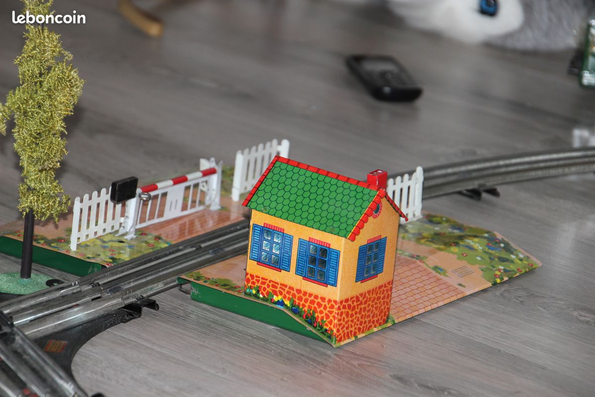 Train Hornby – Boîte OBB Le Bourguignon, état Neuf