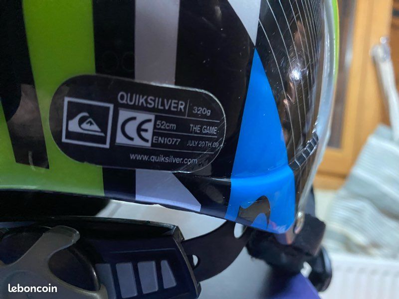 Casque de ski enfant QuickSilver the games 52 cm Superbe casque QuickSilver pour le ski et la luge. Taille 52cm réglable et ajustable avec molette rotative. Superbe deco (image 9)