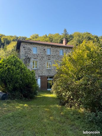 Moulin ancien restauré – 11 ha, rivière et piscine