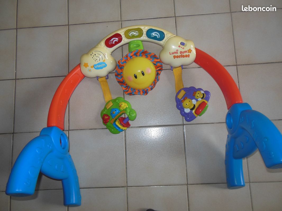 Portique musical pour bébé (image 1)