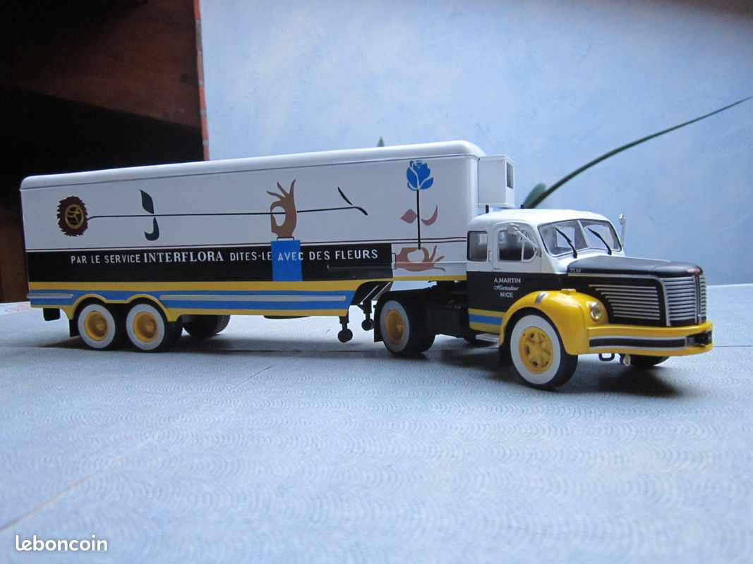 Collection semi-remorques d'exception MACKIE THE MOVER 1/43
