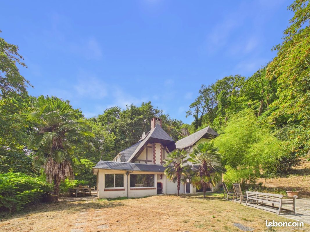 Maison 7 pièces 220 m² · à Vauhallan · 220 m² · 1 280 000 €