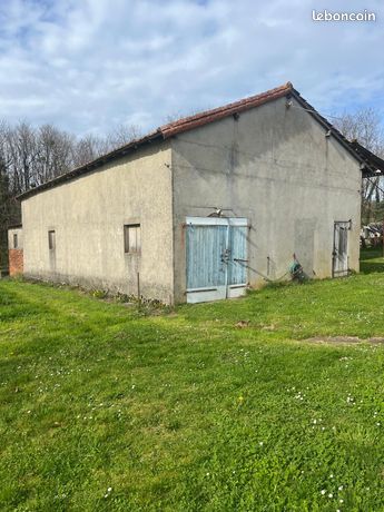 Vente bâtiments agricoles et terrains
