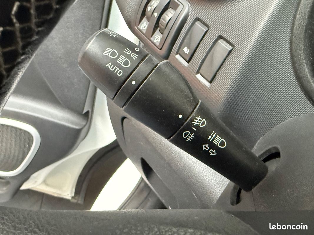 Opel vivaro vu fourgon 1.6 cdti bi-turbo 125 l1h1 ecoflex pack plus clim start-stop / gps / camera / mains-libre (image 27)