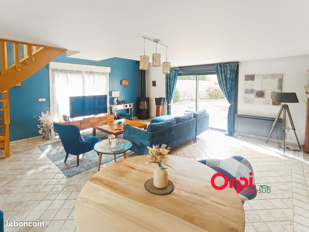 Maison 4 pièces 150 m² · à Sains-en-Amiénois · 150 m² · 390 000 €