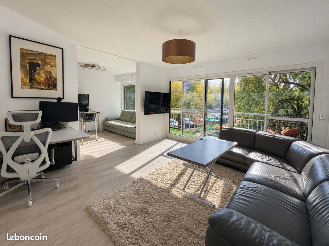 Appartement 4 pièces 77 m² · à Vélizy-Villacoublay · 77 m² · 335 000 €
