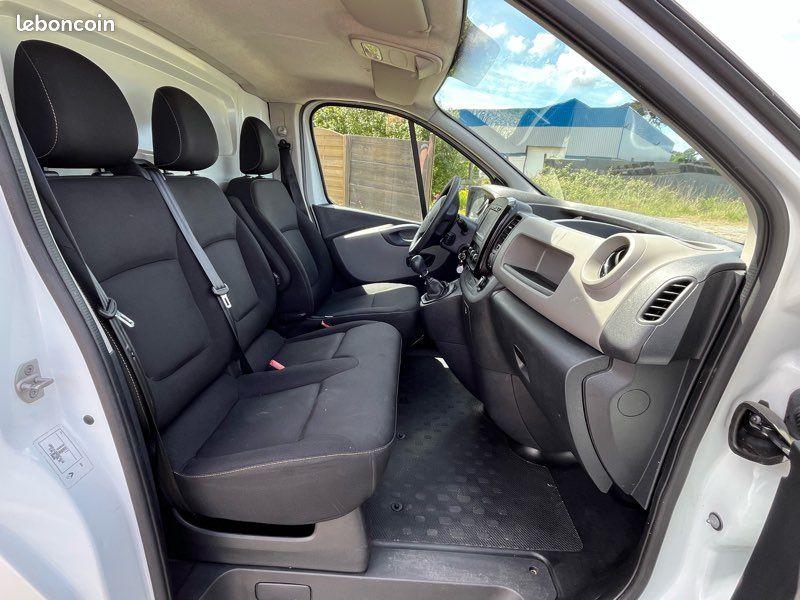 Trafic dci garantie jusqu’à 60 mois 2018 GPS 150 000 kms (image 6)