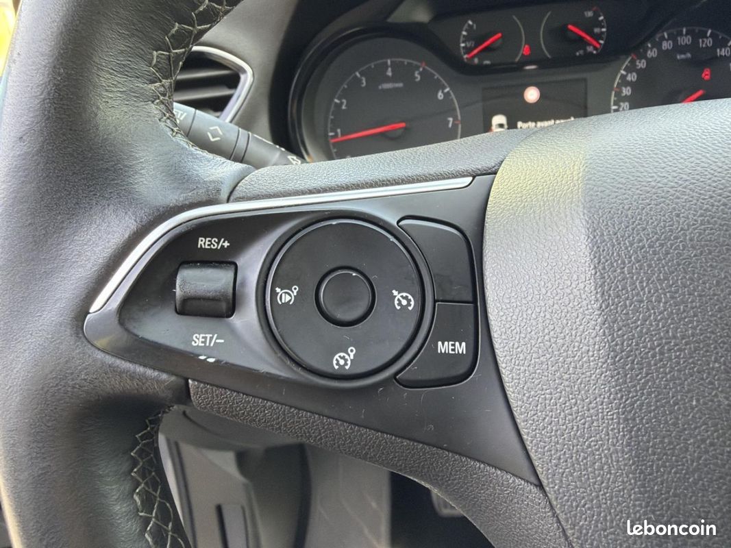 Opel Grandland X 1.2 Turbo 130ch Design Line (image 22)