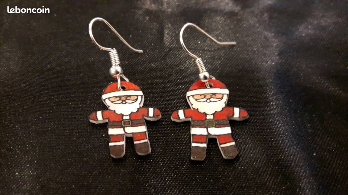 Boucles d'oreille Père Noël (image 2)