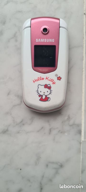 Samsung lance un mobile Hello Kitty