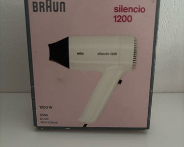 Sèche-cheveux Braun Silencio 1200 – Parfait état Électroménager