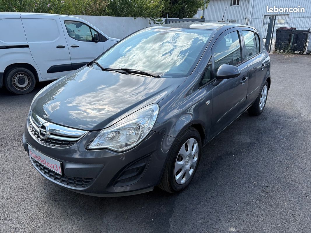 Opel Corsa IV (D) 1.3CDTI 75 DISTRIBUTION CHAINE GARANTIE 262906Kms (image 1)