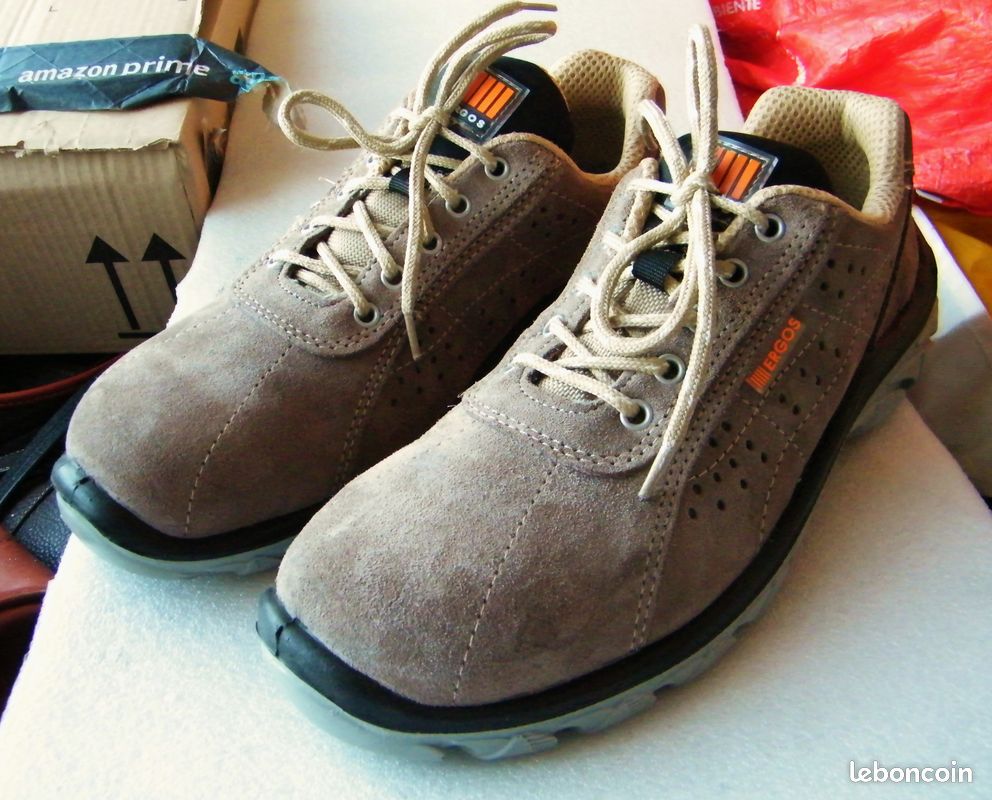 Chaussures de sécurité en cuir beige ERGOS tbe 42 Chaussures