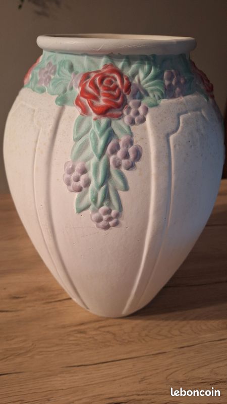 Vase (image 1)