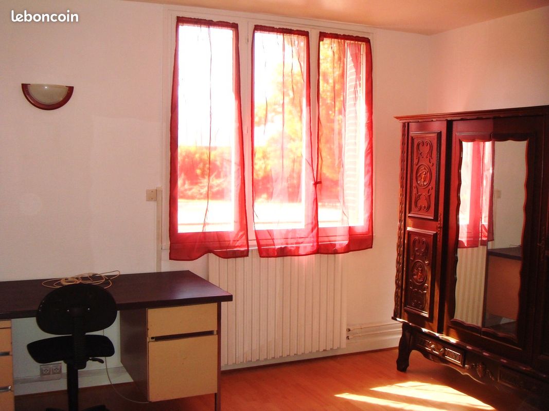 Appartement 1 pièce 30 m² · à Saint-Martin-d'Hères · 30 m² · 81 000 €