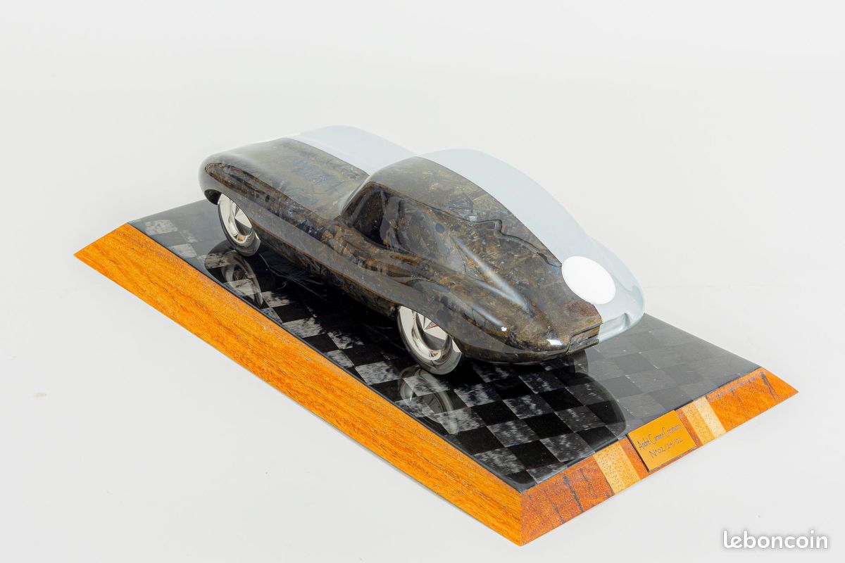 Scupture œuvre d'art Jaguar type E 30cm (image 3)