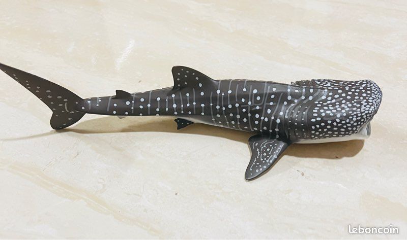 Figurine requin baleine 14 (image 3)