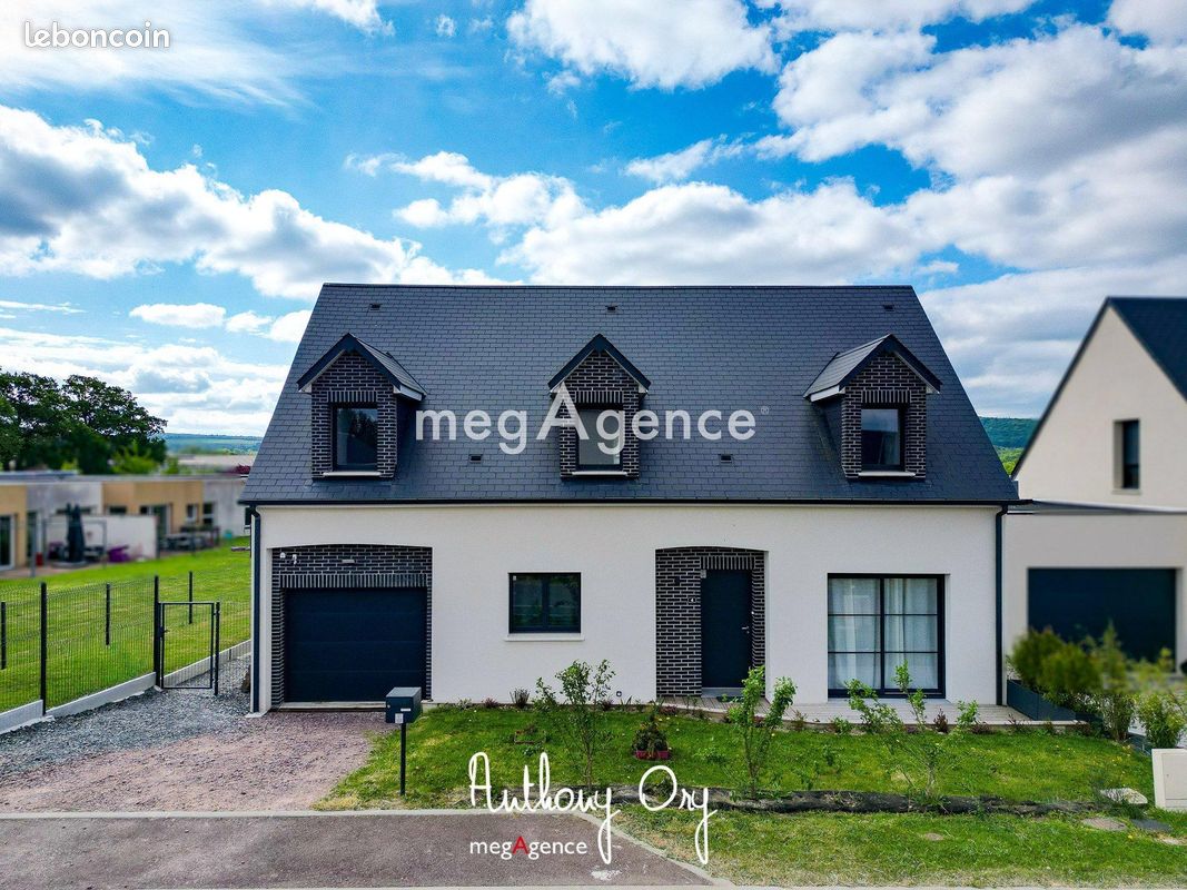 Maison 5 pièces 134 m² · à Les Monts d'Aunay · 134 m² · 331 500 €