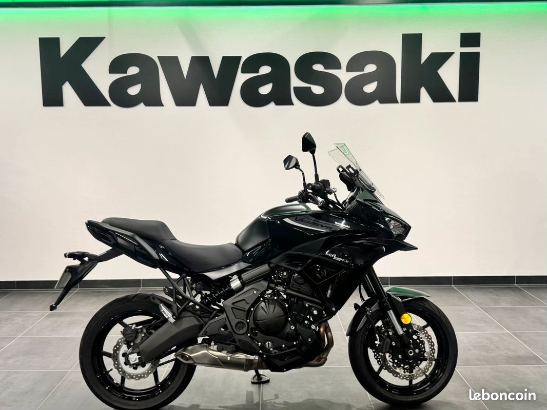 Splendide Kawasaki Versys 650 2026 Noir | GARANTIE 4 ANS CONSTRUCTEUR (image 1)