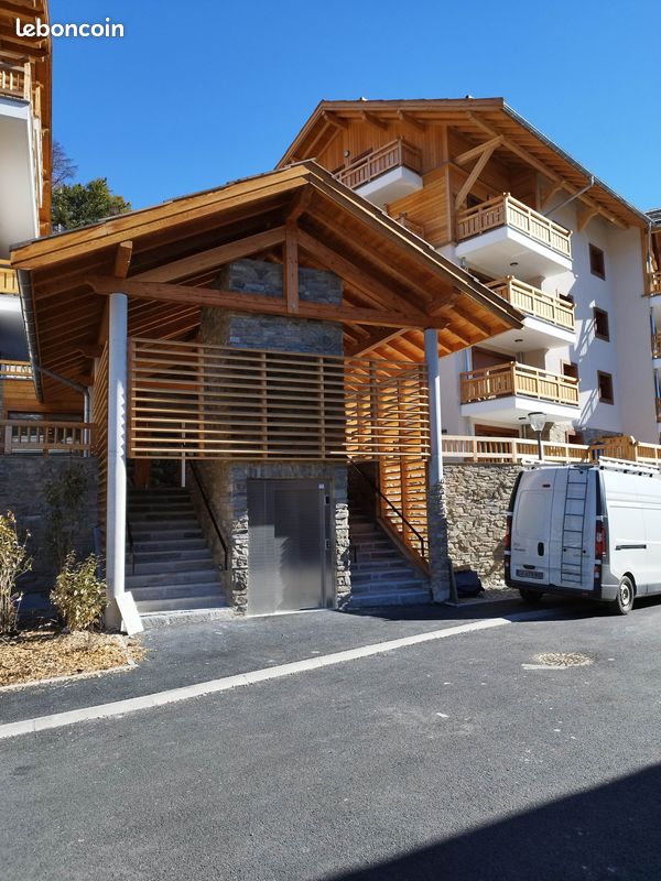 Grand T2 grande terrasse Briançon. Calme (image 8)
