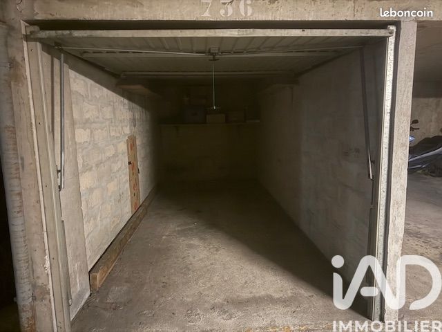 Parking 12 m² · à Paris · 12 m² · 30 000 €