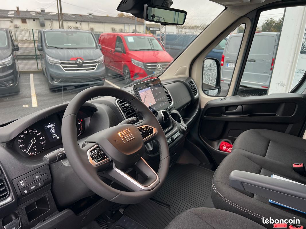 35950 ht Ducato L2H2 180 cv 3.5 Maxi BVA8 Pack Premium Connect + (image 5)