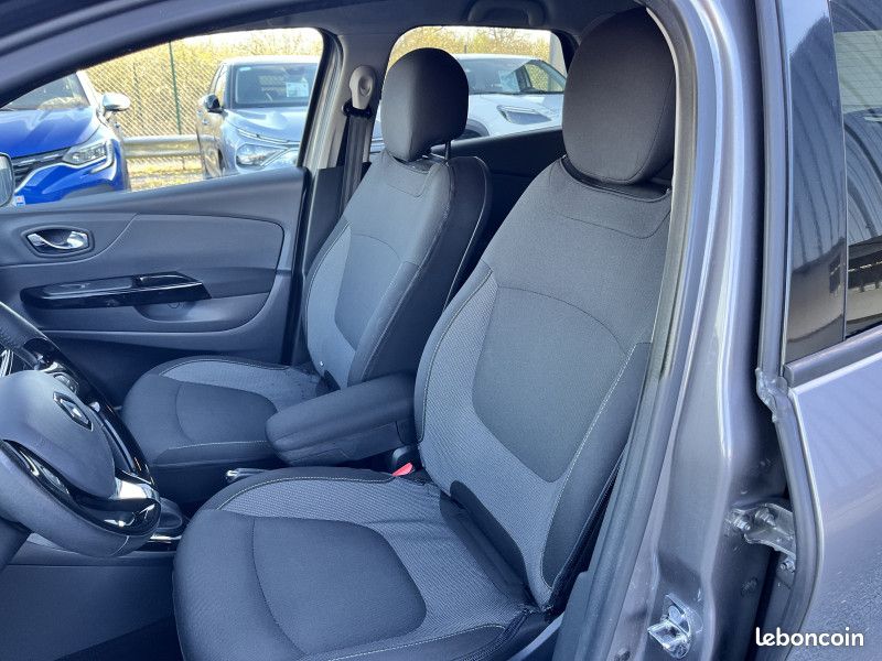 Renault CAPTUR 1.2 TCE 120CH STOP&START ENERGY INTENS EDC EURO6 2016 (image 9)