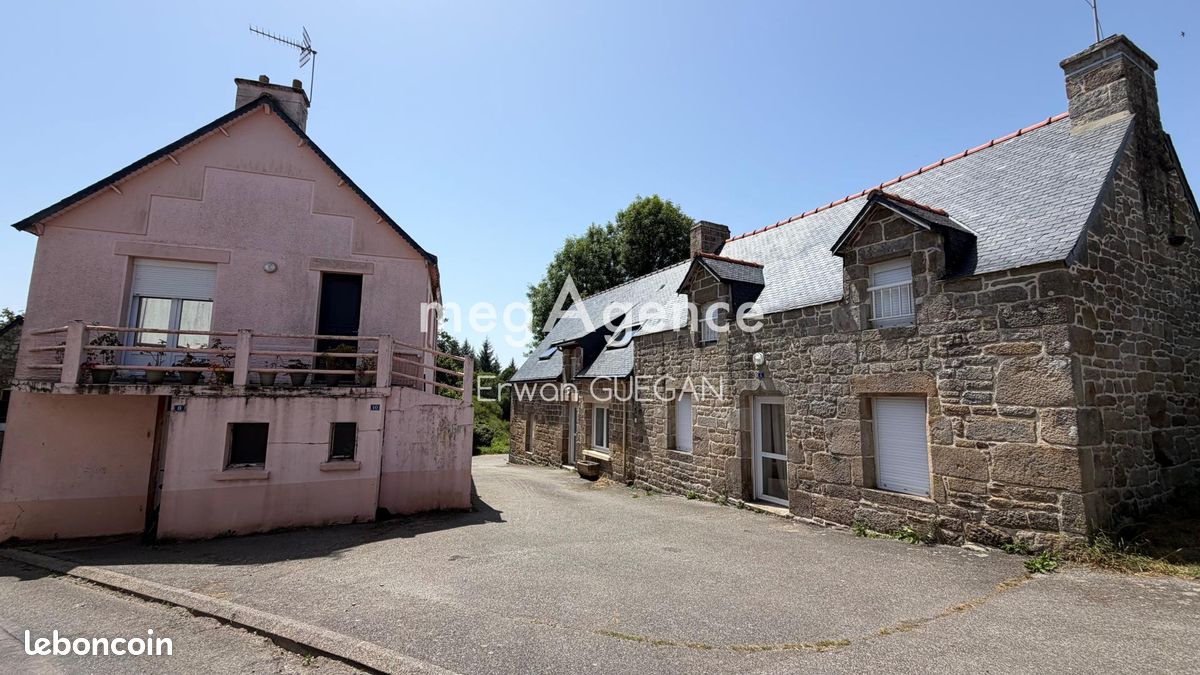 Maison 4 pièces 250 m² · à Langoëlan · 250 m² · 260 000 €