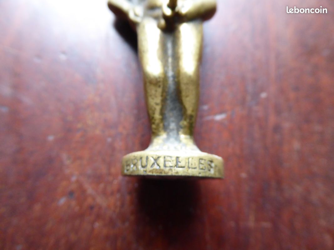Manneken pis en bronze (image 2)