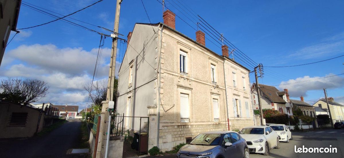Immeuble 168 m² · à Bourges · 168 m² · 183 400 €