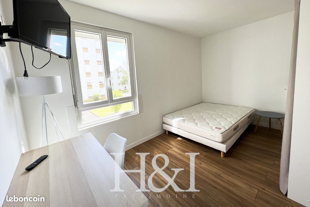 Appartement 1 pièce 11 m² · à Poitiers · 11 m² · 450 €