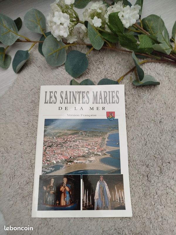 Livre les saintes maries de la mer (image 1)