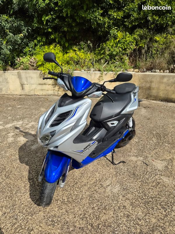 Yamaha Areox 50 R 2T 2016 (image 1)
