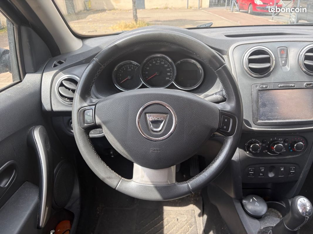 DACIA SANDERO TCe 90 E6 Lauréate (image 6)