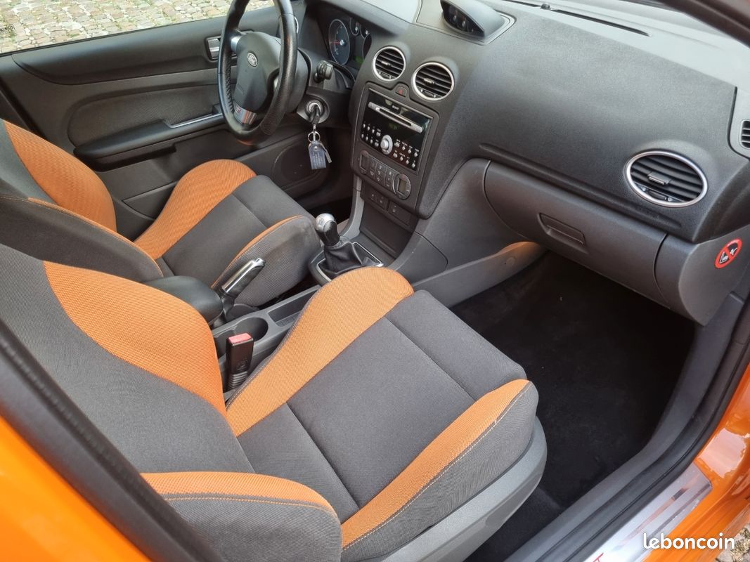 Ford Focus ST 2.5 Turbo 225ch - 104 000 km - Excellent état - Tres Propre (image 10)