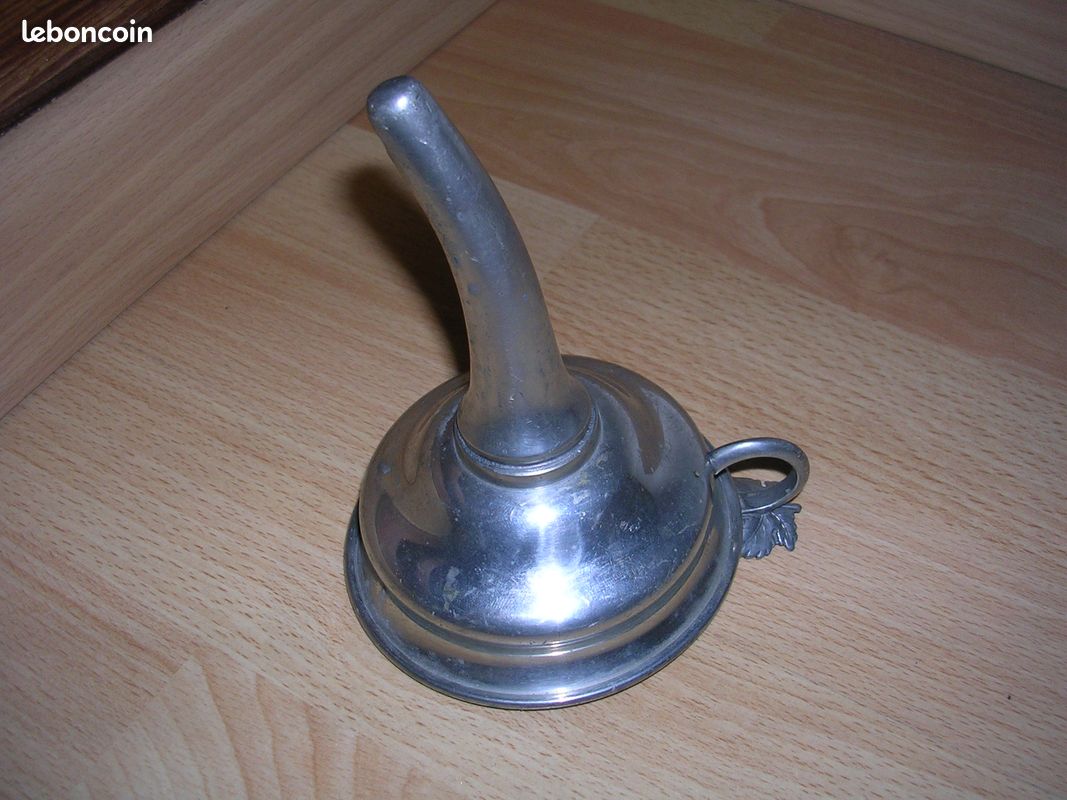Entonnoir aluminium d'occasion - Arts de la table