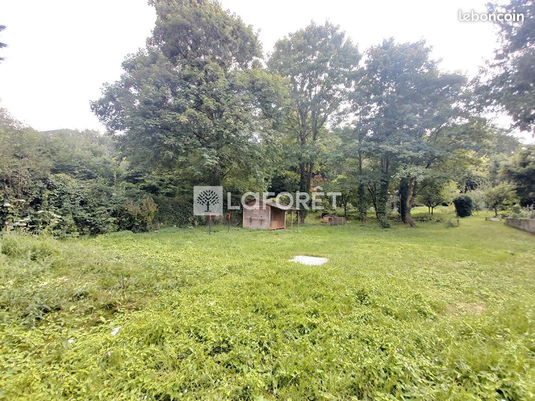 Terrain 1651 m² · à Villemomble · 1 651 m² · 150 000 €