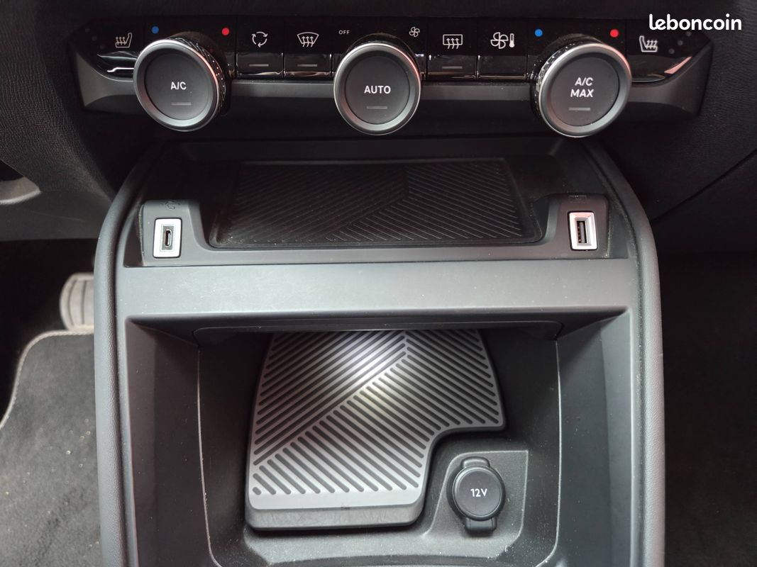 CITROEN C4 PureTech 155 S&S EAT8 Shine (image 27)